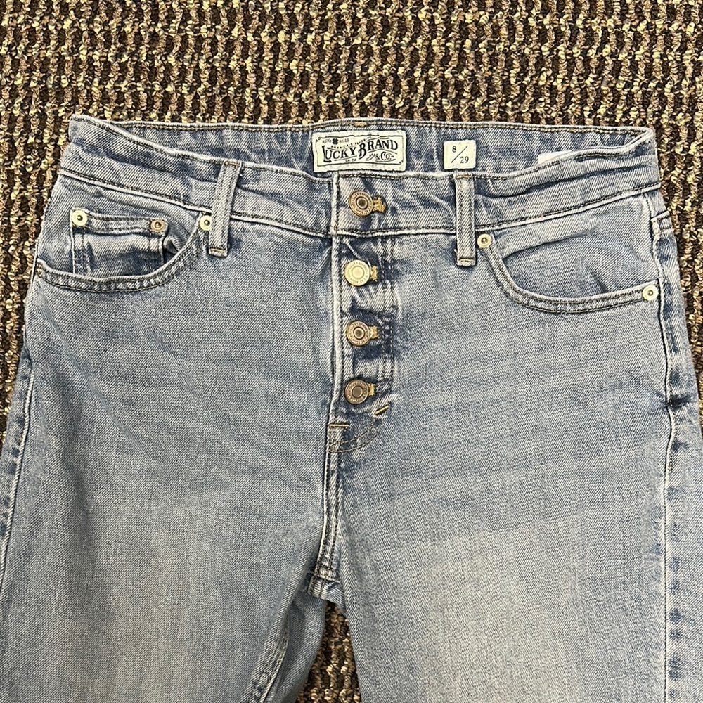 Women’s Lucky Brand Brigette Cropped Flare Size 8/29 EUC - Picture 2 of 6